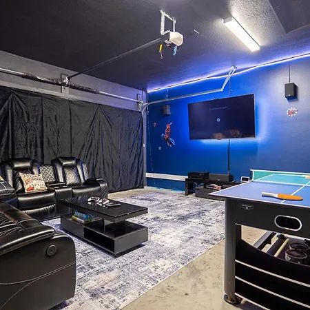 Luxury Tampa Home With Game Room And Theater